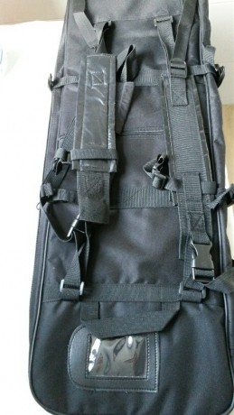 Vendo funda-mochila comprada las pasadas navidades tras vender mi Kalibr Cricket. Está nueva y tiene mucha 02