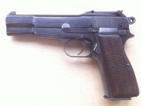 Pistola en perfecto estado solo para Libro de Coleccionista.  Esta en tiro. Su precio 1450 €.  Mas fotos 00