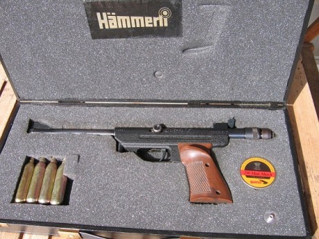 Buenos días.
Vendo pistola Hammerli mod. Master con estuche original, está en perfecto estado de aspecto 01