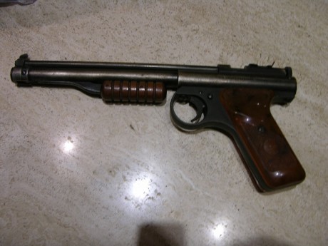 Pongo a la Venta otra de las armas de mi colección por 260 euros; concretamente, de Aire. La Benjamin 01