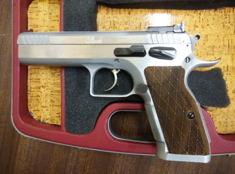 Vendo  TANFOGLIO STOCK II y EQUIPO DE COMPETICIÓN IPSC  compuesto por:     VENDIDA...   

** Funda de 01