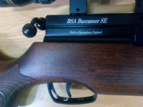 PUES ESO , este juguete que no se ha usado bsa bucaner madera , calibre 5,5 con bomba hill mk4 nuevecita 10