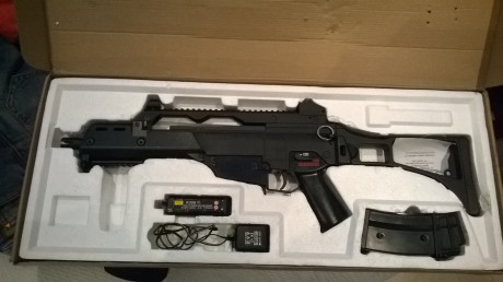 Vendo este hk g36. Me lo regalaron hace dos semanas y no lo quiero. 100€. 01