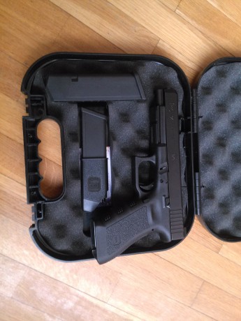 Pistola glock P34 casi nueva. Arma en perfecto estado de conservación y funcionamiento.
Ideal para recorridos 00