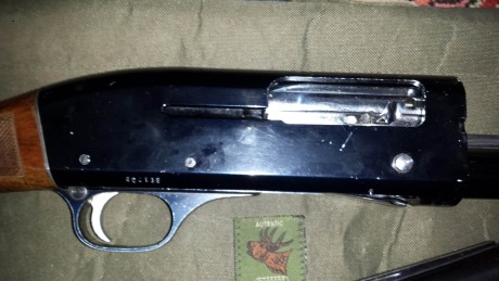 Buenas , vendo una escopeta repetidora , marca franchi llama 500 , calibre 12/70 , guiada en E , capacidad 00