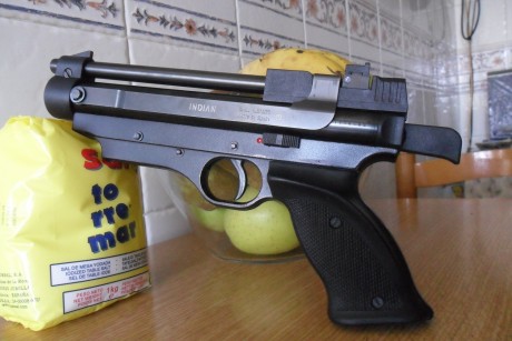 Hola, vendo esta pistola Cometa Indian cal. 4.5, negra, en muy buen estado general y funcionando perfectamente.
Pido 01