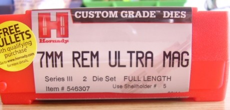 Vendo dies Hornady Custom grade calibre 7 mm Remington Ultramagnum con Shell Holder, apenas usados. Die 02
