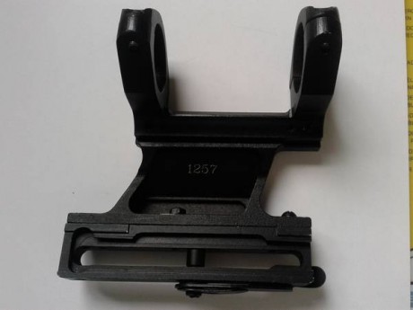 VENDIDA  * Montura universal  para mayoría rifles rusos; ZASTAVA y otros. A ESTRENAR.  Precio: 50 €.  01