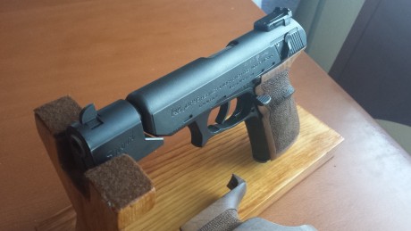 Buenas tardes compañeros, no se puede tener todo asi que me quito otra de mis joyas, la ya conocida HK 11