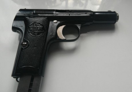 Se vende astra 300 inutilizada para inscribir en el libro de coleccionista. Esta en perfecto estado. Se 01