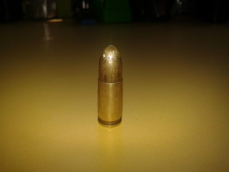 Hola buenas me e encontrado un casquillo con una bala ya disparado y quisiera saber si me podeis decir 01