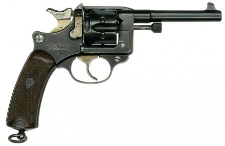 Hace unos días encontré por casualidad en una web extranjera un arma a la venta que hacía muchos años 121