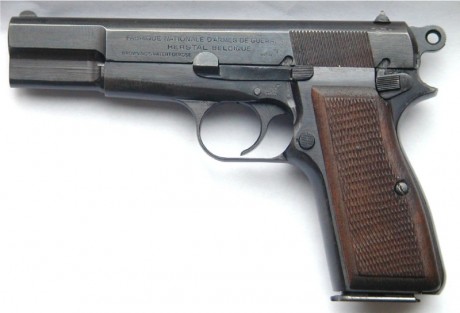 Hace unos días encontré por casualidad en una web extranjera un arma a la venta que hacía muchos años 31