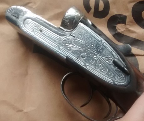 Muy buenas, compañeros.

Ha llegado a mis manos una paralela de calibre 12 recientemente. La marca que 02