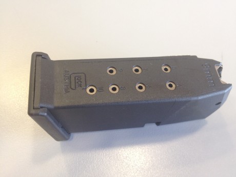 Vendo Cargador original de Glock-26. SIN ESTRENAR. (Aún conserva la etiqueta)
Me costó 36.-€.

Precio 02