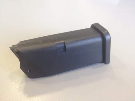 Vendo Cargador original de Glock-26. SIN ESTRENAR. (Aún conserva la etiqueta)
Me costó 36.-€.

Precio 01