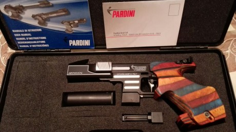 Buenas compañeros, vendo mi Pardini HP del calibre 32.

La pistola es mecánica y está en un estado impecable.

Que 01