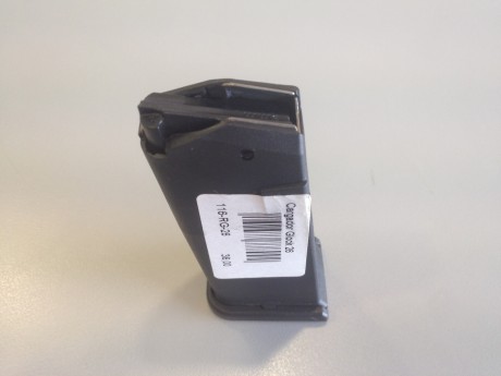 Vendo Cargador original de Glock-26. SIN ESTRENAR. (Aún conserva la etiqueta)
Me costó 36.-€.

Precio 10