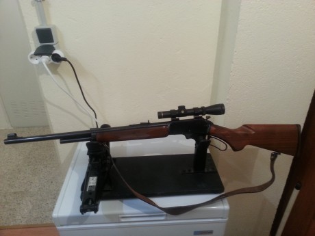 Rifle de palanca MARLIN 444SS, perfecto estado estético y mecánico, no tiene ningún roce,como nuevo, tiene 12