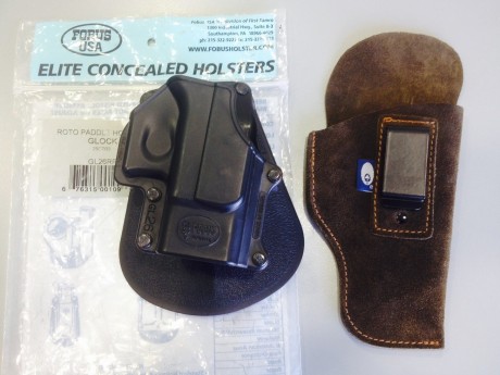 Vendo estas dos fundas para Glock 26.

Rigida (Exterior) marca FOBUS: 25.-€---SIN USO, solo probada.
Flexible 00