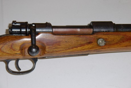 Se vende Rifle Mauser K98 cal. 8x57 JS
Esta en Barcelona.
Precio de venta 500.00 € portes a parte.
Tel. 00
