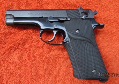 Vendo pistola S&W modelo 59 del cal 9m para. urge por necesitar hueco. esta en perfecto estado. precio 02