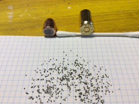Se trata de un cartucho del .45 ACP S&B 230 gn. FMJ RN.
- Ltc ( desde 32,10 a 32,15 mm.)
- ø gollete 00