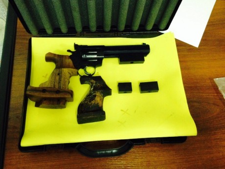 Vendo revolver de competición Alfa holek sport, de calibre 32s&w, nuevecito, soy su segundo dueño 11