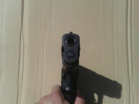 VENDIDA - 


Buenas tardes.
Vendo sig p226 9 mm . 4,4 pulgadas
estado muy bueno, cuidada y limpiada.
Guiada 12
