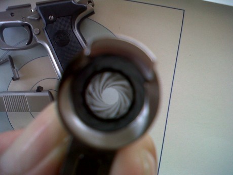 vendo colt doble eagle impecable con maleta instrucciones 850 euros
la serie 90 de doble accion. 102
