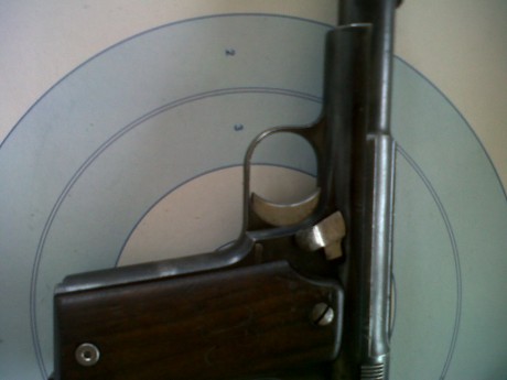 vendo astra 400 en buen uso del 1936  650 euros
llama 87 en tiro  en 9mp 250 euros 51
