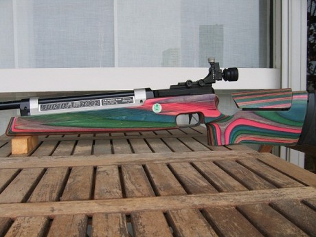 Buenos días.
Vendo carabina Anschutz Superair 2002, calibre 4,5, precio 300 €
En el precio está incluído 02