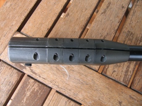 Buenos días.
Vendo carabina Anschutz Superair 2002, calibre 4,5, precio 300 €
En el precio está incluído 20