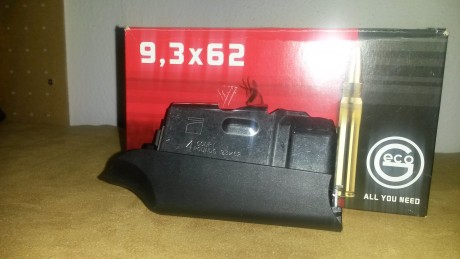 Vendo cargador Benelli Argo 9,3x62 de 4 Balas. Precio: 50 euros + 5€ si hubiera que enviarlo. 11
