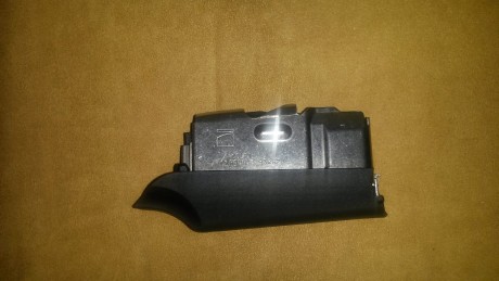 Vendo cargador Benelli Argo 9,3x62 de 4 Balas. Precio: 50 euros + 5€ si hubiera que enviarlo. 10