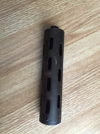 Hace unos días encontré por casualidad en una web extranjera un arma a la venta que hacía muchos años 142