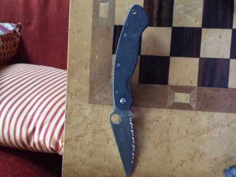 Vendo 5 navajas Spyderco antiguas. Los modelos son:
 +police gin 1
 +ats-34
 +jotsingh khalsa 643
 +gin 00