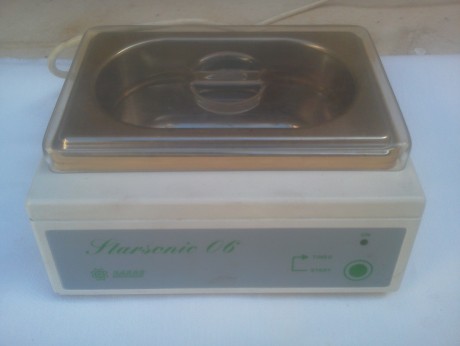Hola.
Tengo esta maquina limpieza ultrasonidos.
Precio: 48, portes incluidos. 00