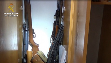 Pues lamentablemente otra noticia mas sobre armas inutilizadas. 
https://www.elmundo.es/espana/2015/04/27/553e05e7e2704e33478b4574.html 60