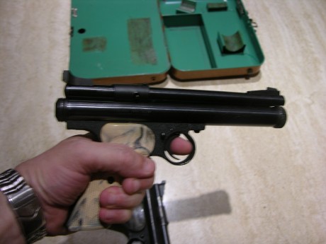 ¡Atención coleccionistas! A la venta, otra de las armas de mi colección. La Crosman 150, 2 ª Variante, 01