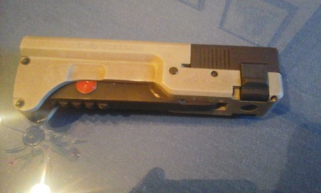 Un amigo vende una exclusiva Llama Pressin, del calibre 7,65 Pressin en muy buen estado, es una rara pieza 12