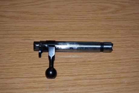 Vendo Carabina CZ 452-2E ZKM. 22l.r

Precio 275€. portes incluidos para península y baleares
El arma se 22