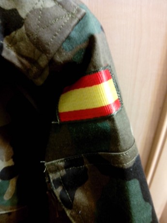 Hola.
Cambio O vendo ( 40€ mas portes ) , chaqueton, nuevo sin uso, del ejercito de tierra, verde como 00