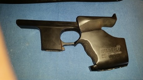 Buenas tardes vendo cacha talla M para la pistola Hammerli sp 20  rrs original de hammerli y sin retocar 02