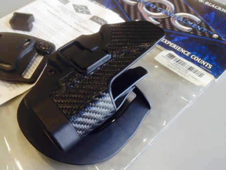  Funda G-26 (5).jpg Vendo Funda para Glock-26/27 NUEVA, acabado Fibra Carbono.
Se trata de una de las 00