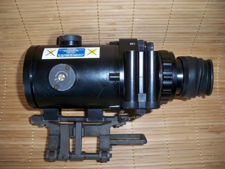 Busco EL VISOR NOCTURNO DE ENOSA O INDRA VNP009 Y  los manuales de los visores del cetme enosa F y el 90
