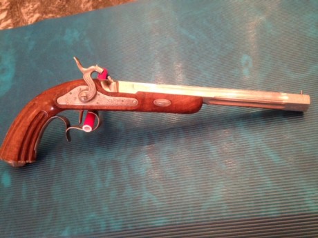 Hola compañe@s.Hace poco adquiri esta pistola y no encuentro mucho por la red.Agradeceria toda información 01