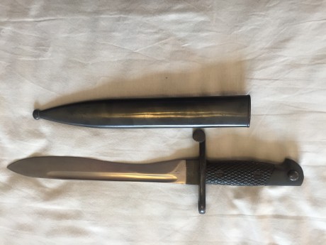 Se vende bayoneta para Mauser 1941 en perfecto estado de conservación 110 Euros. Se envía por agencia 01