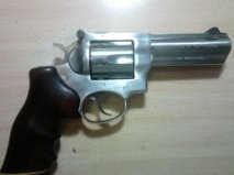 Pongo a la venta mi Ruger GP 100 Inox. Que voy a decir de el que es un pedazo de revolver, pero ya se 01