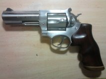 Pongo a la venta mi Ruger GP 100 Inox. Que voy a decir de el que es un pedazo de revolver, pero ya se 00